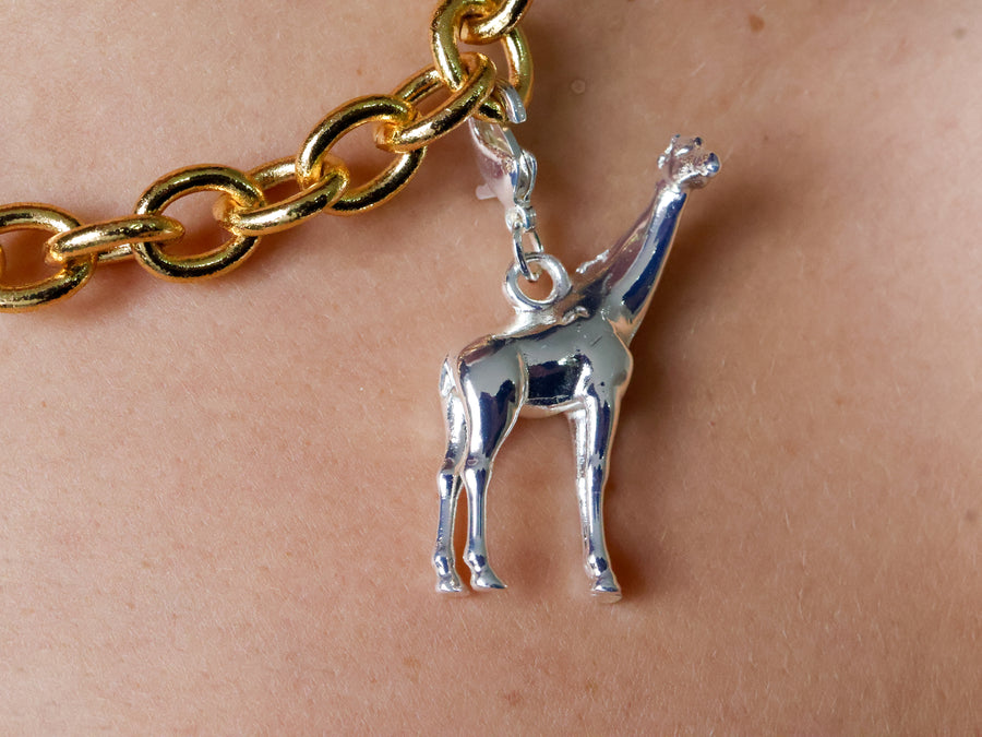 Charm Jirafa con baño en oro o plata