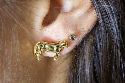 Aretes leona con baño en oro o plata