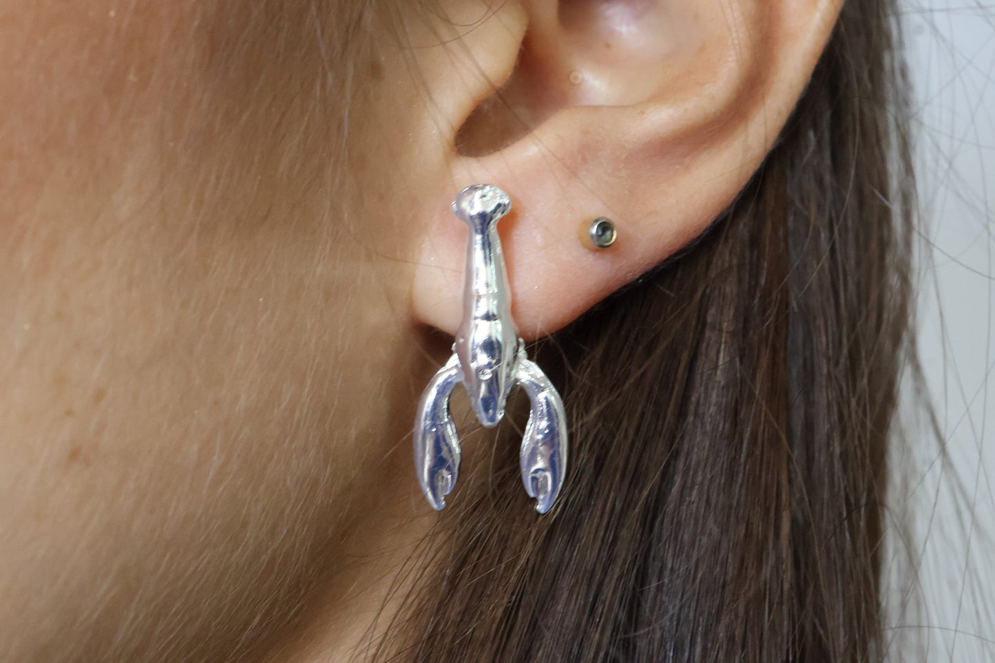 Aretes langosta en baño de oro o plata