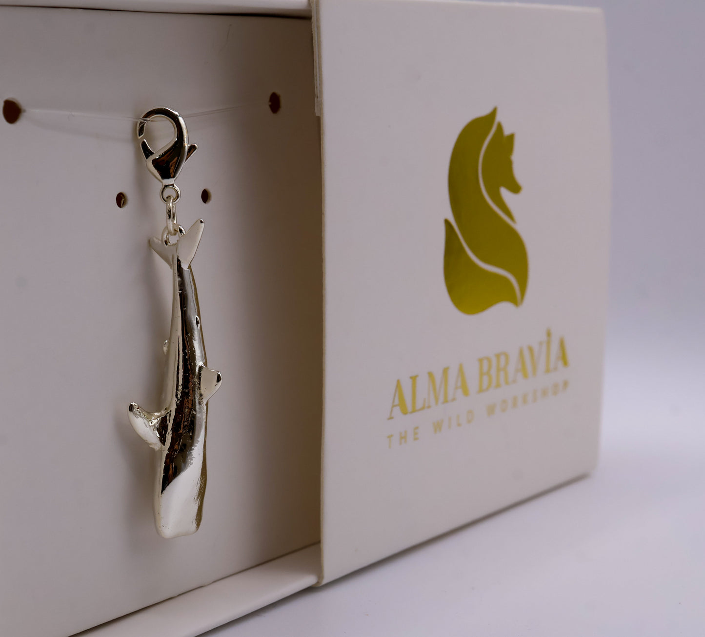 Charm Tiburon Ballena en baño de plata