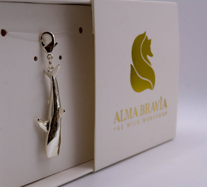 Charm Tiburon Ballena en baño de plata