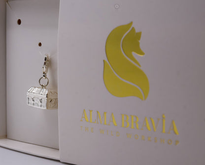 Charm cofre marino en baño de oro o plata