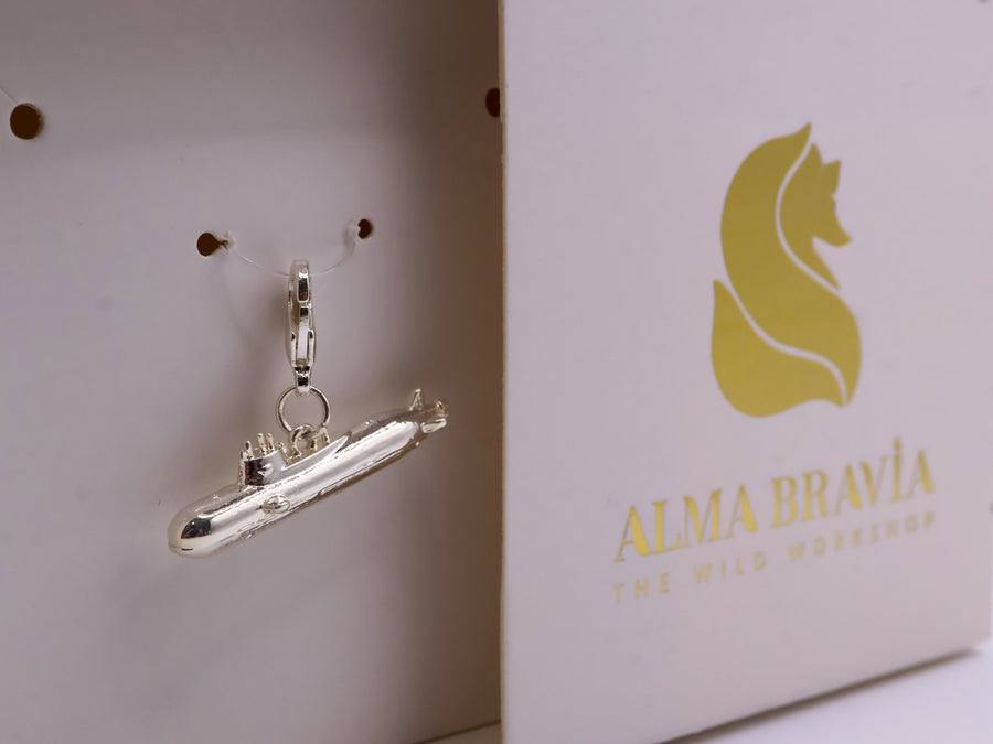 Charm submarino baño de oro o plata