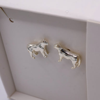 Aretes leona con baño en oro o plata