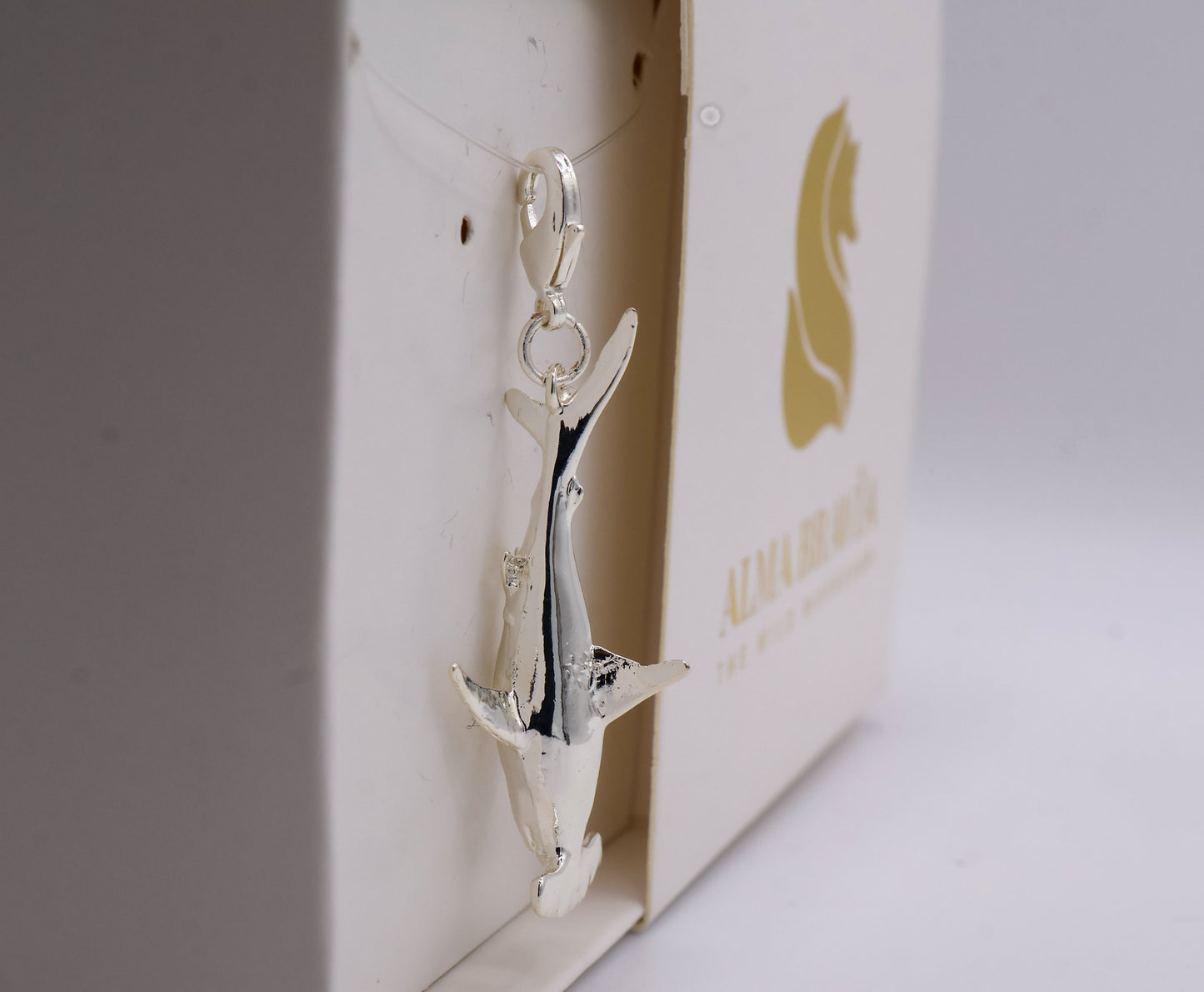 Charm Tiburon Martillo en baño de plata