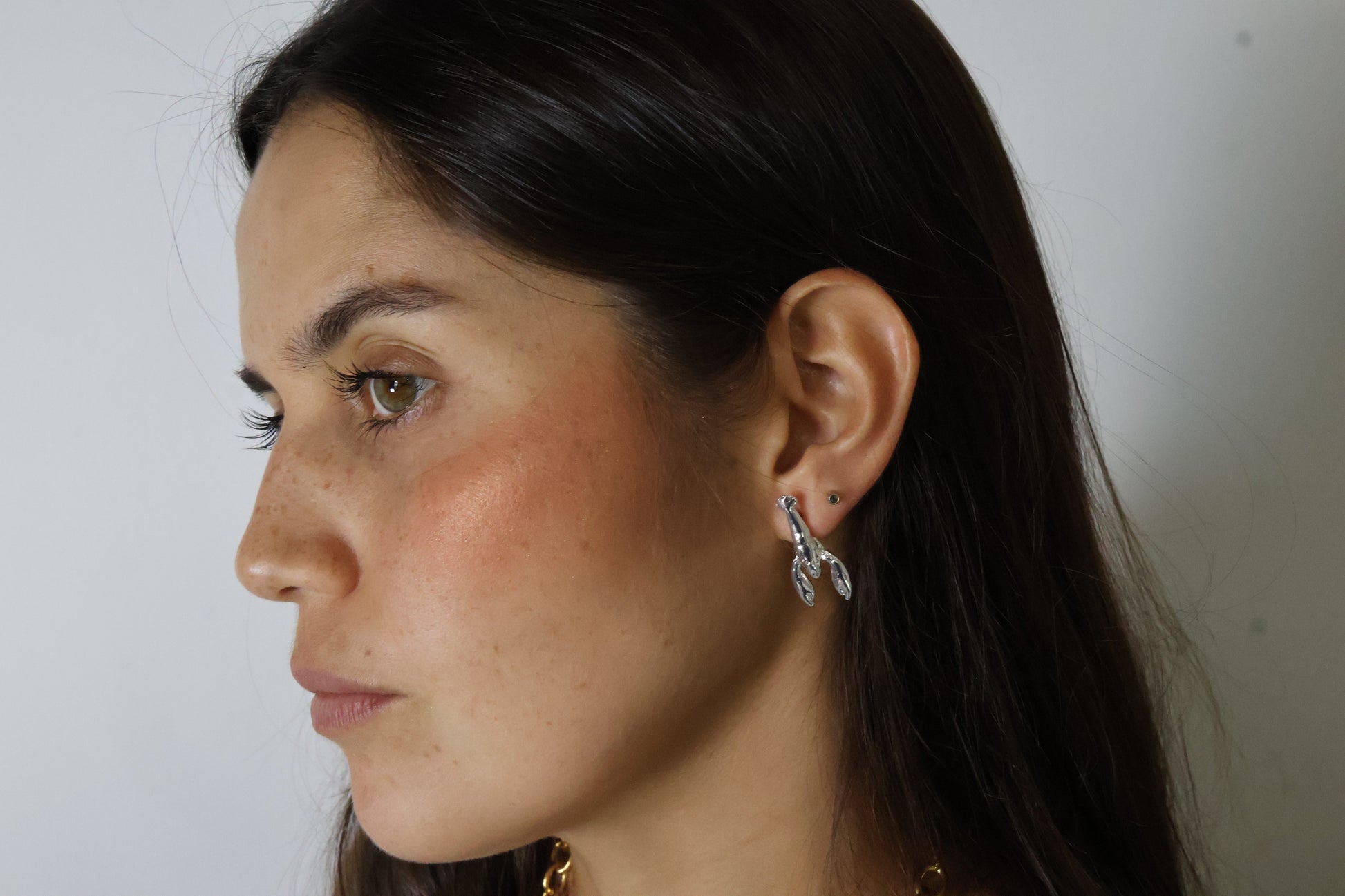 Aretes langosta en baño de oro o plataALMA BRAVIA Joyería Colombia