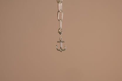 Charm Ancla en baño de oro o plataALMA BRAVIA Joyería Colombia