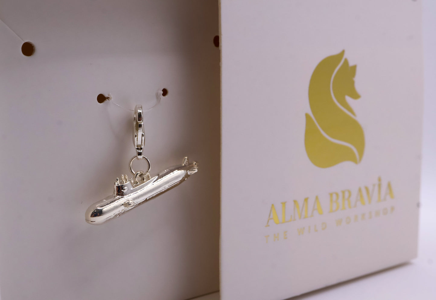 Charm submarino baño de oro o plataALMA BRAVIA Joyería Colombia