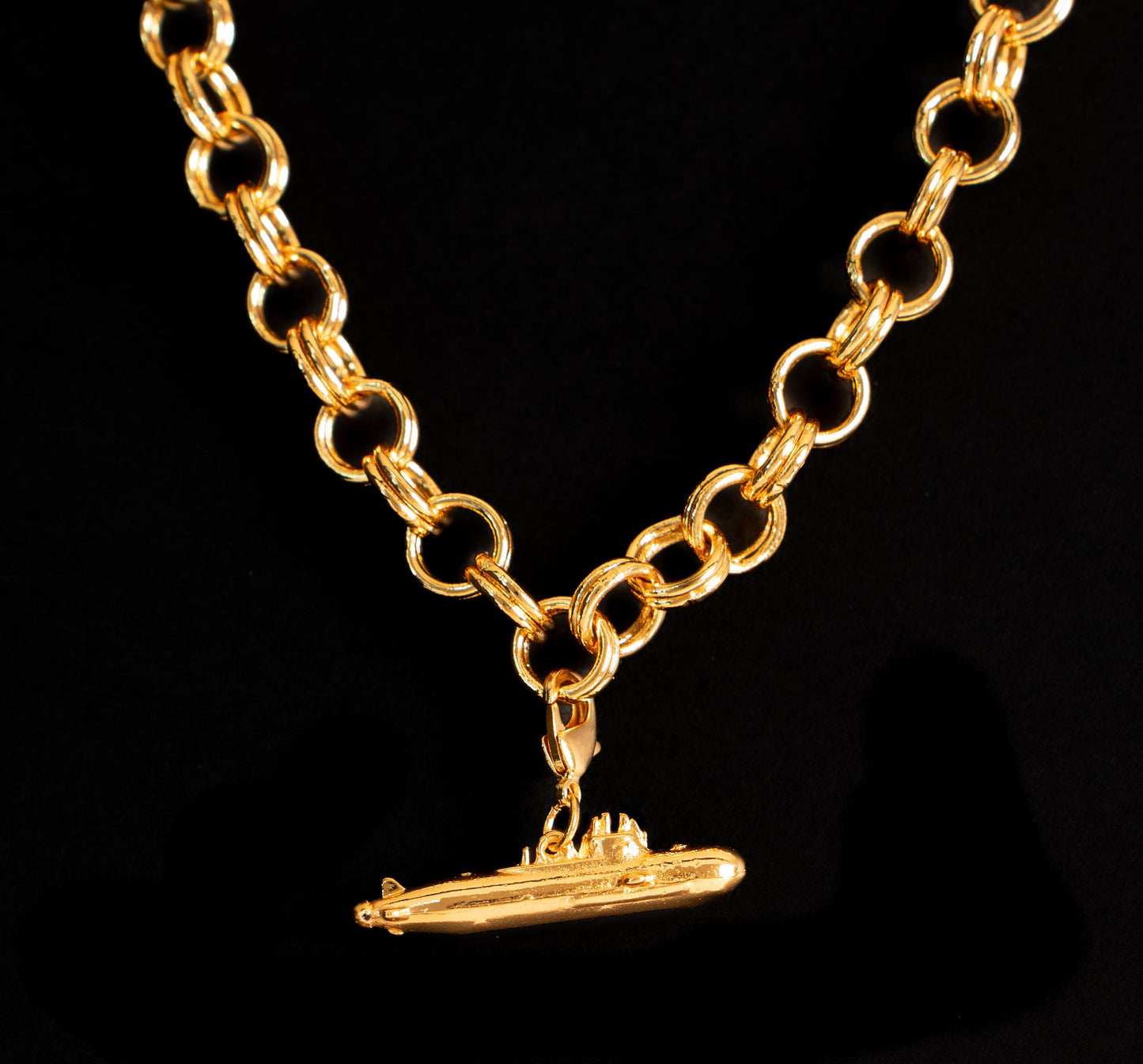 Charm submarino baño de oro o plataALMA BRAVIA Joyería Colombia